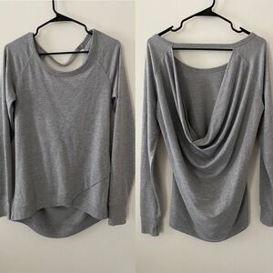 Red Camel long sleeve low back top EUC